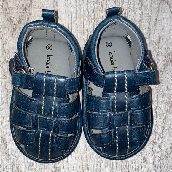 Shoes - Picture 2 of 2